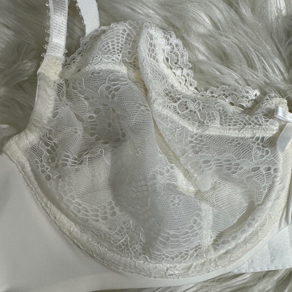 Torrid T-Shirt Unlined Lace Ballet Back Bra NWT - Picture 6 of 7